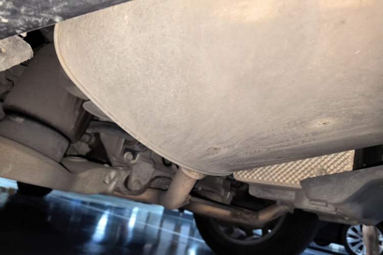 Used Land Rover Range  Chassis Rear Left