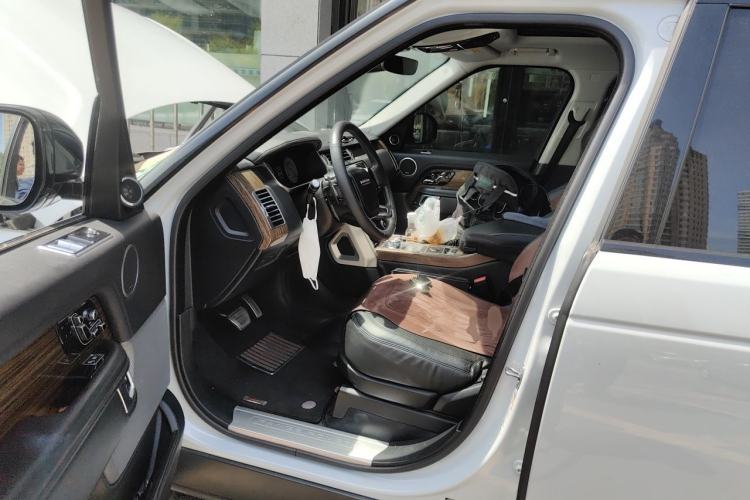 Used Land Rover Range 2018 3.0 SC V6 Vogue Legacy Edition Driver Seat