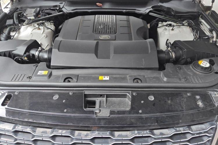 Used Land Rover Range 2018 3.0 SC V6 Grand Edition Engine Bay