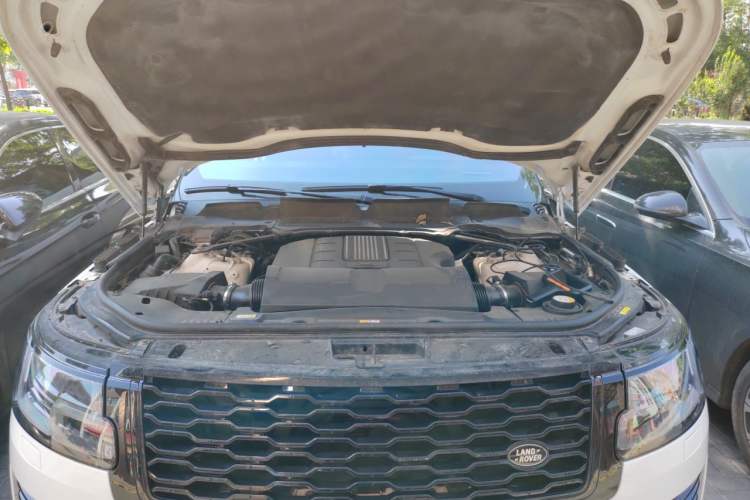 Used Land Rover Range 2018 3.0 SC V6 Vogue SE Long-Wheelbase Edition Engine Bay