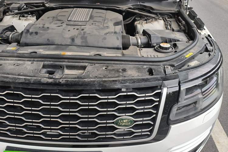 Used Land Rover Range 2018 3.0 SC V6 Vogue SE Long-Wheelbase Edition Engine Bay Left