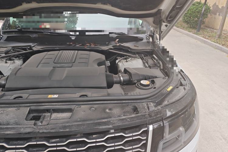 Used Land Rover Range 2018 3.0 SC V6 Vogue Extended-Length Model Engine Bay Left