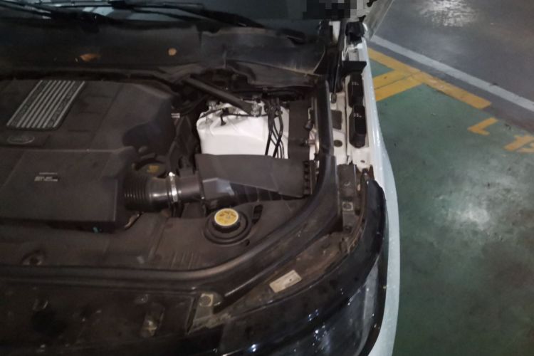 Used Land Rover Range 2018 3.0 SC V6 Grand Edition Engine Bay Left