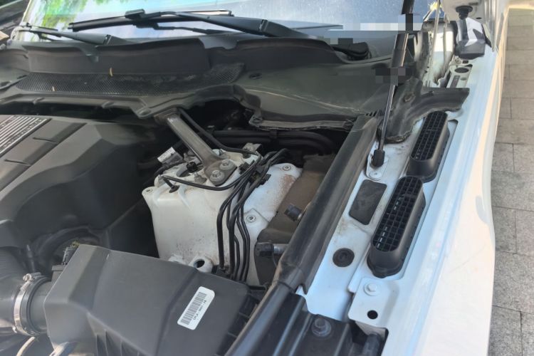 Used Land Rover Range 2018 3.0 SC V6 Vogue Extended-Length Model Engine Bay Left