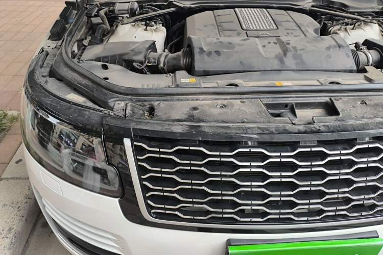 Used Land Rover Range 2018 3.0 SC V6 Vogue SE Long-Wheelbase Edition Engine Bay Right
