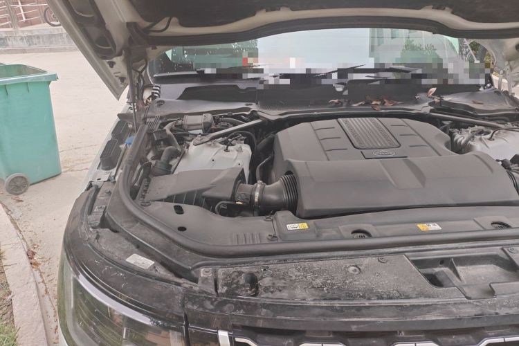 Used Land Rover Range 2018 3.0 SC V6 Vogue Extended-Length Model Engine Bay Right