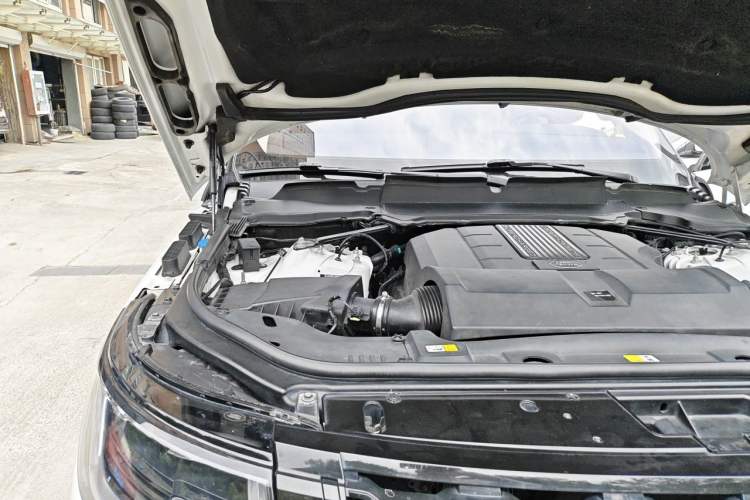 Used Land Rover Range  Engine Bay Right