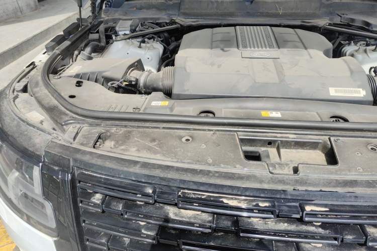 Used Land Rover Range 2018 3.0 SC V6 Vogue Legacy Edition Engine Bay Right