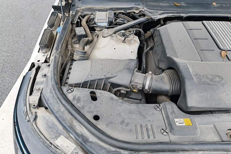 Used Land Rover Range 2018 3.0 SC V6 Grand Edition Engine Bay Right