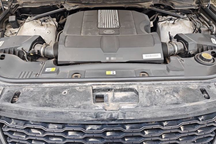 Used Land Rover Range  Engine Bay