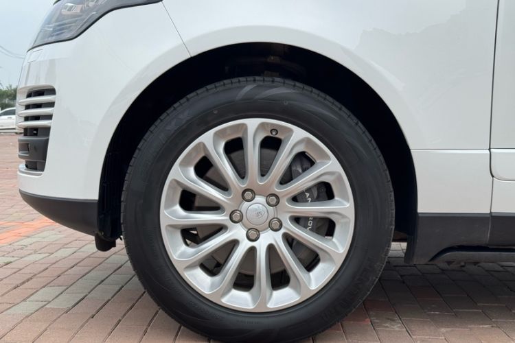 Used Land Rover Range 2018 3.0 SC V6 Vogue Extended-Length Model Exterior 1