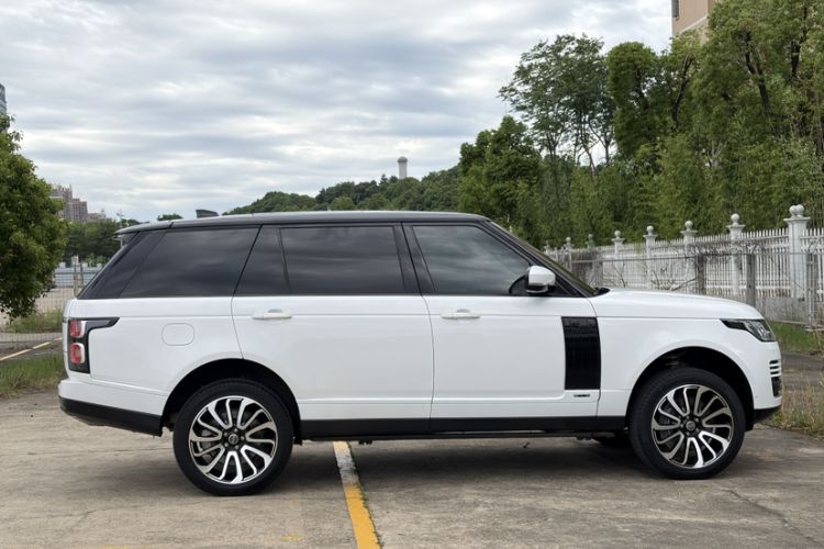 Used Land Rover Range 2018 3.0 SC V6 Vogue SE Long-Wheelbase Edition Exterior 1