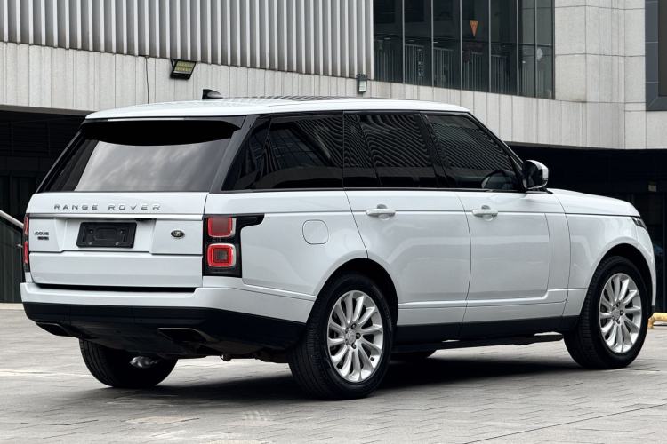 Used Land Rover Range 2018 3.0 SC V6 Vogue Legacy Edition Exterior 4