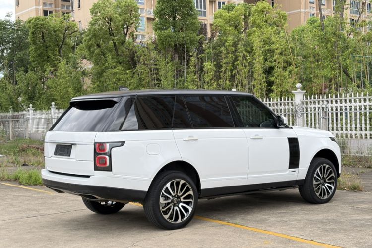 Used Land Rover Range 2018 3.0 SC V6 Vogue SE Long-Wheelbase Edition Exterior 5