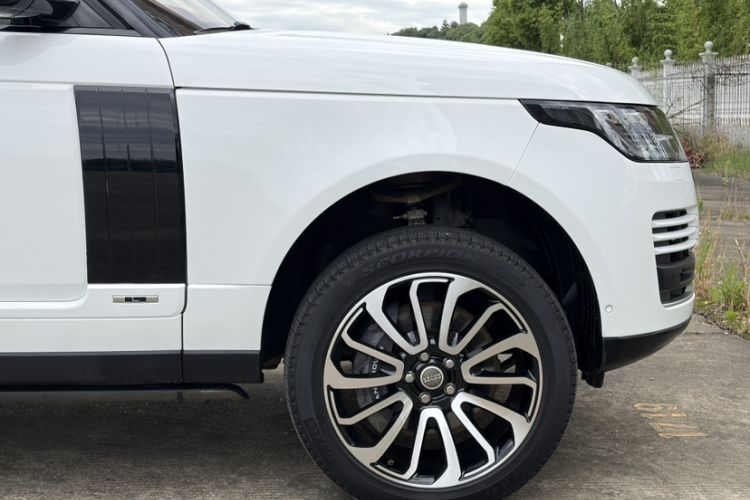 Used Land Rover Range 2018 3.0 SC V6 Vogue SE Long-Wheelbase Edition Exterior 6