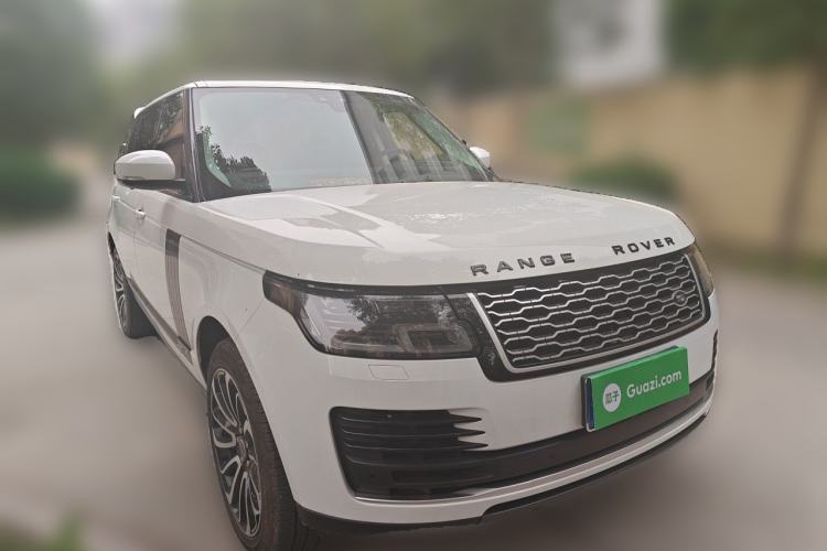 Used Land Rover Range 2018 3.0 SC V6 Vogue Extended-Length Model Front Right 45 Deg