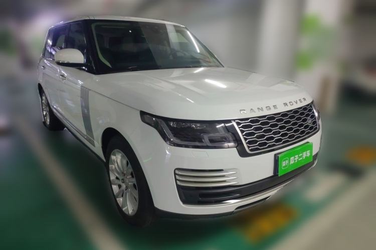 Used Land Rover Range 2018 3.0 SC V6 Vogue Extended-Length Model Front Right 45 Deg
