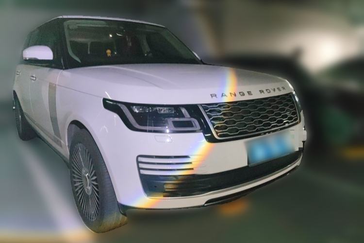 Used Land Rover Range 2018 3.0 SC V6 Vogue Extended-Length Model Front Right 45 Deg