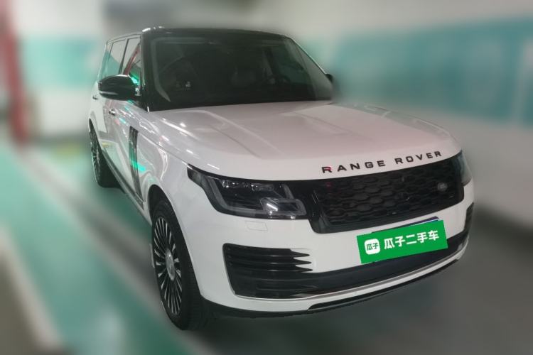 Used Land Rover Range 2018 3.0 SC V6 Vogue Extended-Length Model Front Right 45 Deg