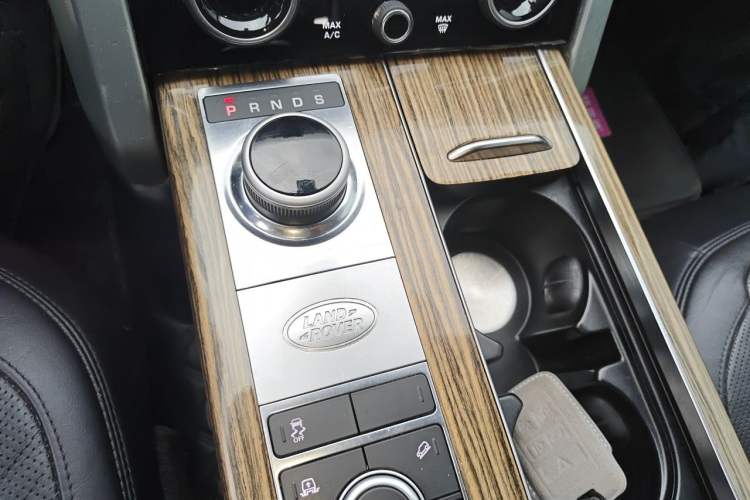 Used Land Rover Range 2018 3.0 SC V6 Vogue Legacy Edition Gear Lever