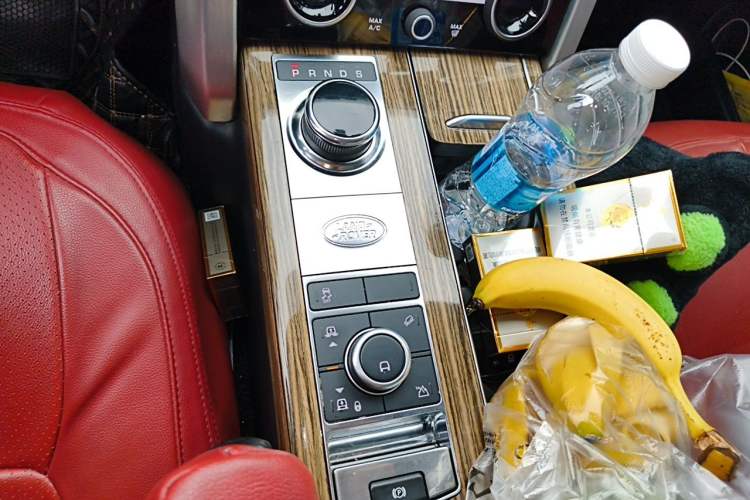 Used Land Rover Range 2018 3.0 SC V6 Grand Edition Gear Lever
