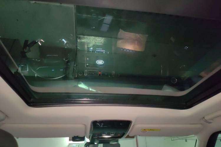 Used Land Rover Range 2018 3.0 SC V6 Vogue Extended-Length Model Headliner