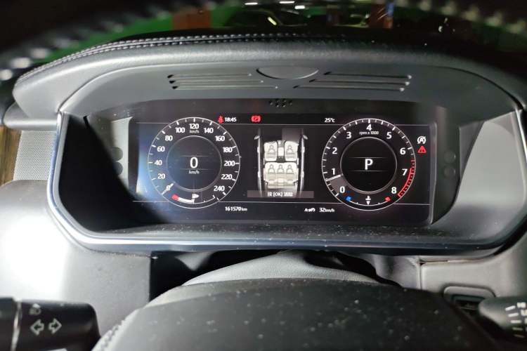 Used Land Rover Range 2018 3.0 SC V6 Vogue Extended-Length Model Instrument Cluster
