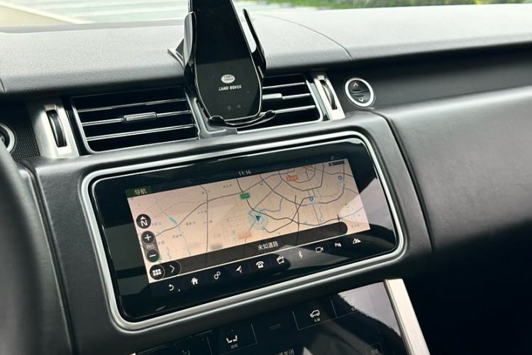 Used Land Rover Range 2018 3.0 SC V6 Vogue Extended-Length Model Interior 6