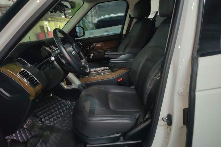Used Land Rover Range 2018 3.0 SC V6 Vogue Extended-Length Model Left Front Seat
