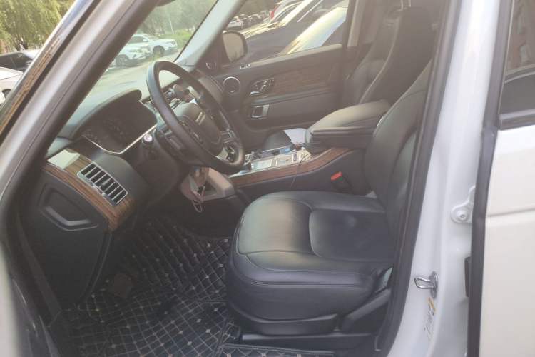 Used Land Rover Range  Left Front Seat
