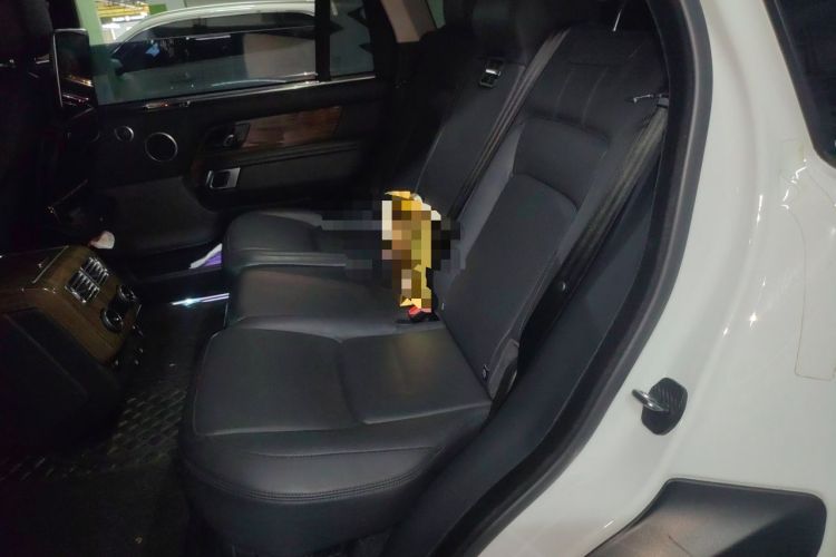 Used Land Rover Range 2018 3.0 SC V6 Vogue Extended-Length Model Left Rear Seat