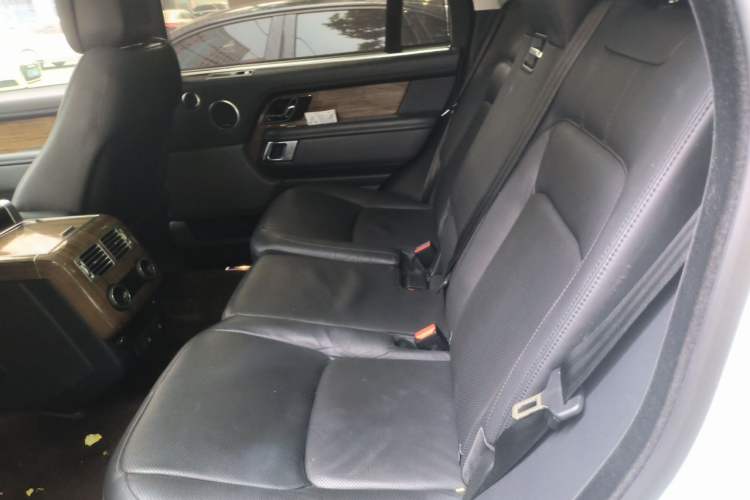 Used Land Rover Range 2018 3.0 SC V6 Vogue Extended-Length Model Left Rear Seat