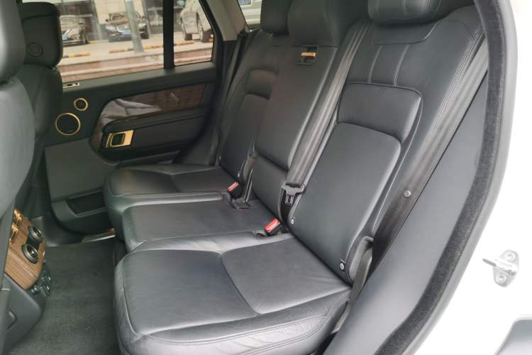 Used Land Rover Range 2018 3.0 SC V6 Grand Edition Left Rear Seat