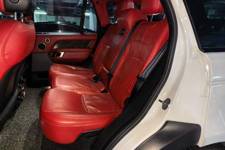Used Land Rover Range  Left Rear Seat