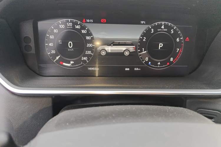 Used Land Rover Range 2018 3.0 SC V6 Vogue Legacy Edition Odometer Close Up