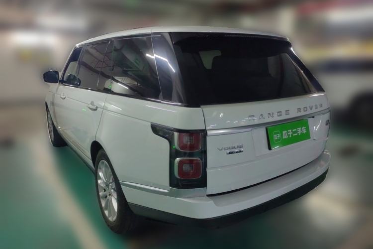 Used Land Rover Range 2018 3.0 SC V6 Vogue Extended-Length Model Rear Left 45 Deg