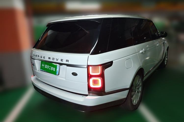 Used Land Rover Range 2018 3.0 SC V6 Vogue Extended-Length Model Rear Right 45 Deg