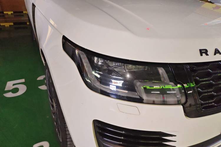 Used Land Rover Range 2018 3.0 SC V6 Vogue Extended-Length Model Right Front Headlight