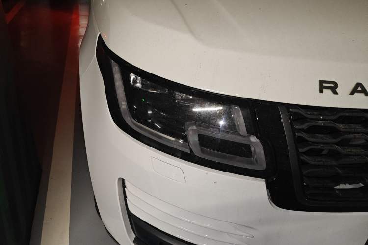 Used Land Rover Range 2018 3.0 SC V6 Grand Edition Right Front Headlight