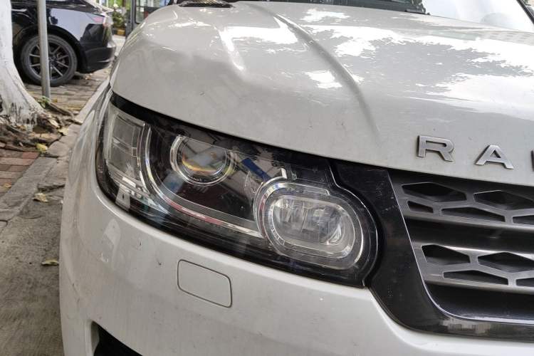 Used Land Rover Range  Right Front Headlight