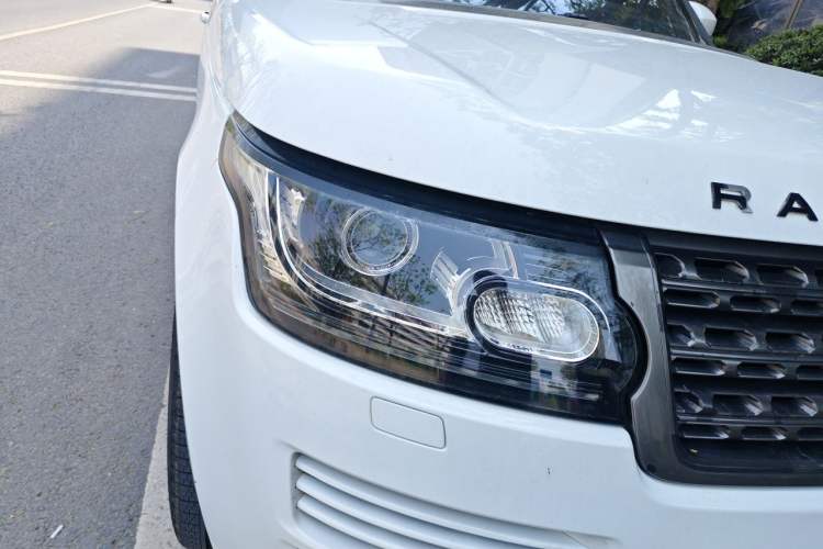 Used Land Rover Range  Right Front Headlight