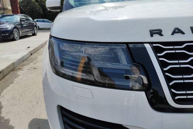 Used Land Rover Range 2018 3.0 SC V6 Vogue Extended-Length Model Right Front Headlight