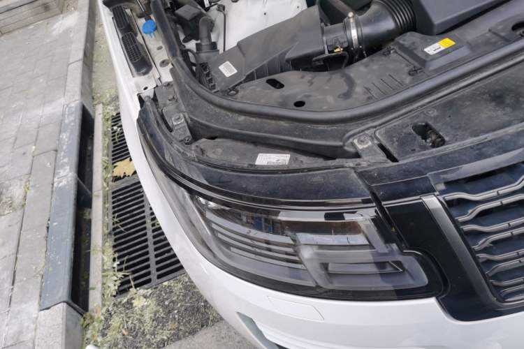 Used Land Rover Range 2018 3.0 SC V6 Grand Edition Right Front Headlight