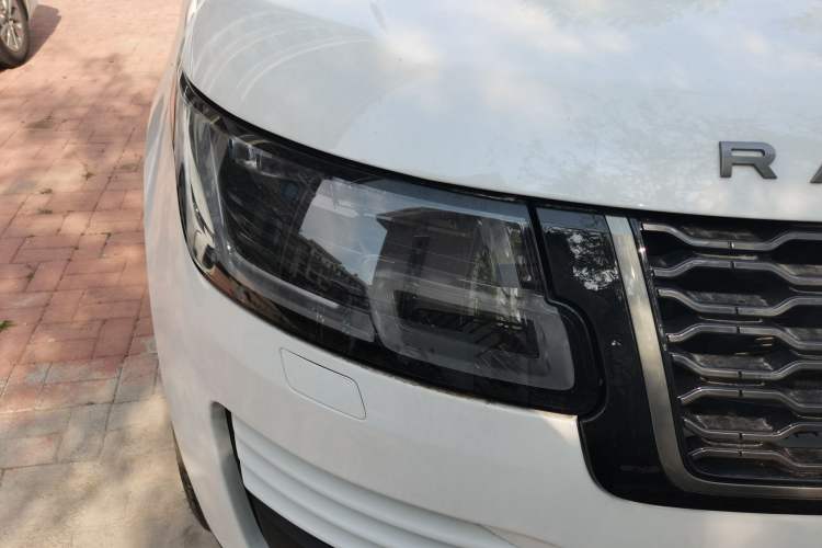 Used Land Rover Range 2018 3.0 SC V6 Grand Edition Right Front Headlight