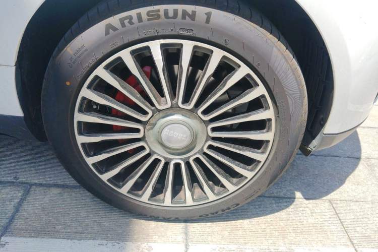 Used Land Rover Range 2018 3.0 SC V6 Grand Edition Right Front Wheel Hub