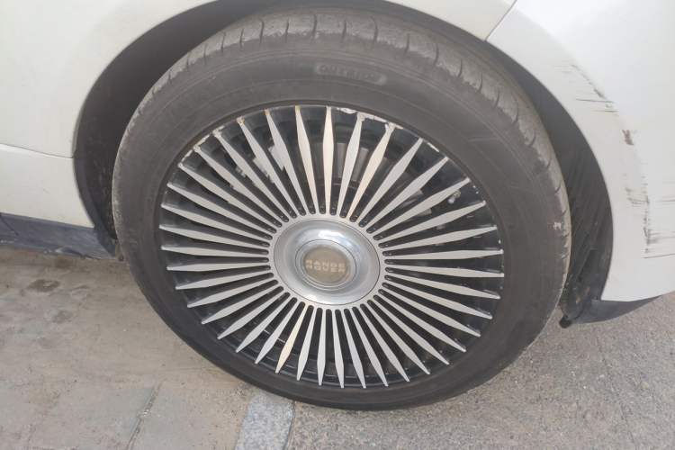 Used Land Rover Range  Right Front Wheel Hub