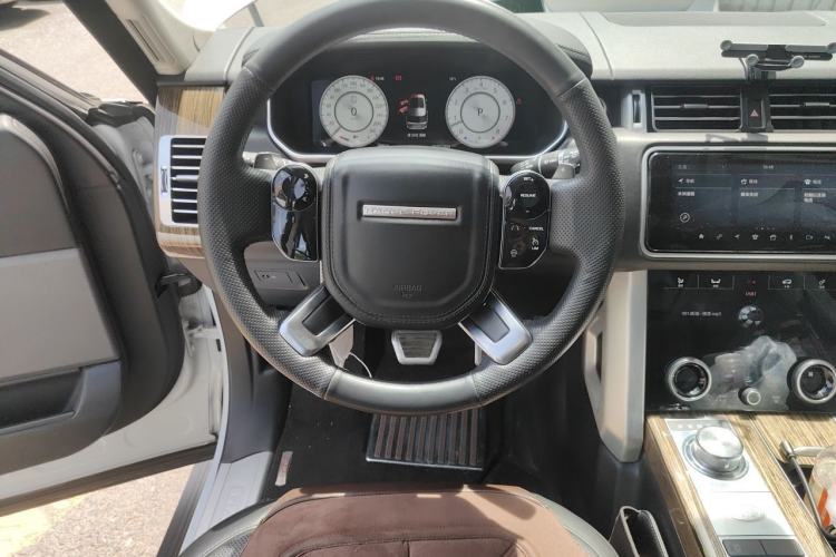 Used Land Rover Range 2018 3.0 SC V6 Vogue Legacy Edition Steering Wheel