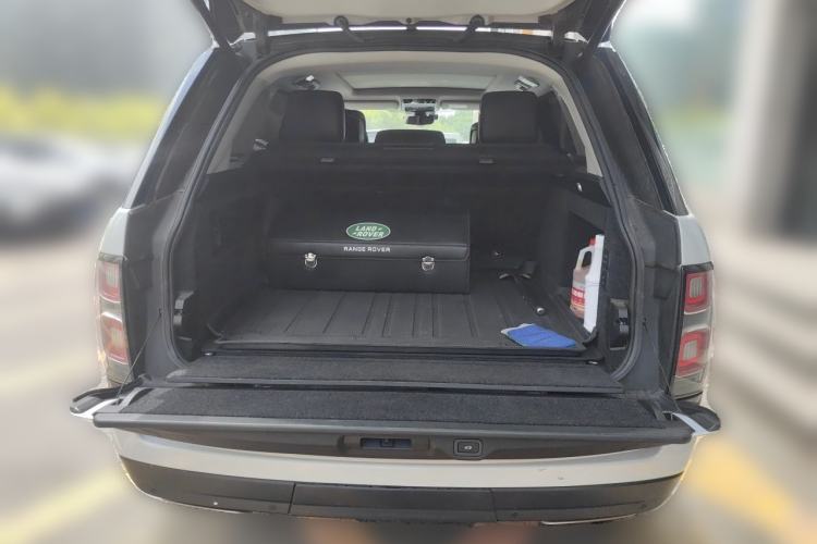 Used Land Rover Range 2018 3.0 SC V6 Vogue Legacy Edition Trunk