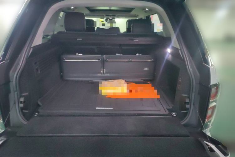 Used Land Rover Range 2018 3.0 SC V6 Vogue Extended-Length Model Trunk