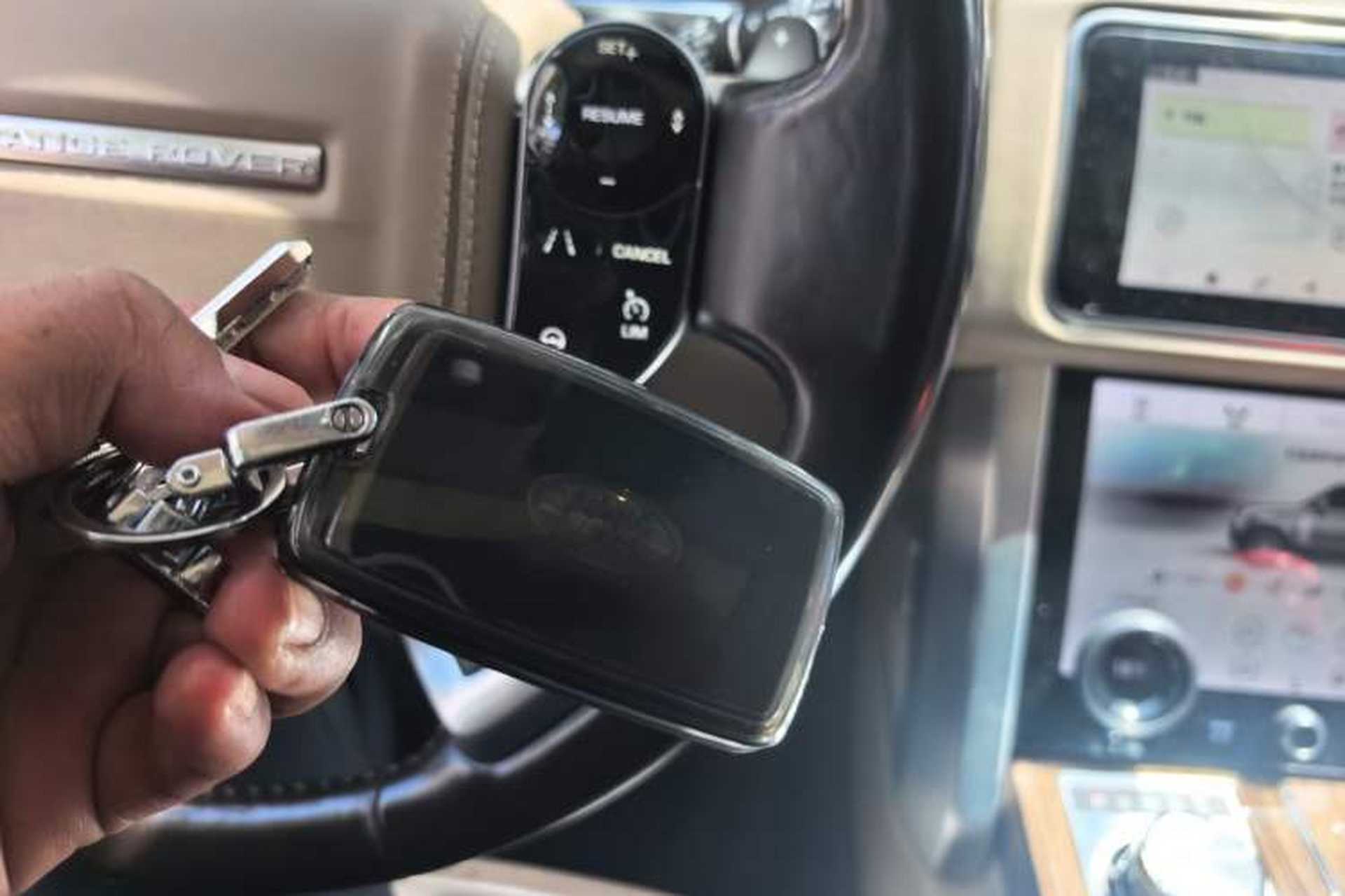 Used Land Rover Range 2018 3.0 SC V6 Vogue Extended-Length Model Vehicle Key